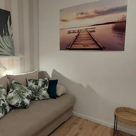 Club 218 Wellness Sunset Gold Apartment
