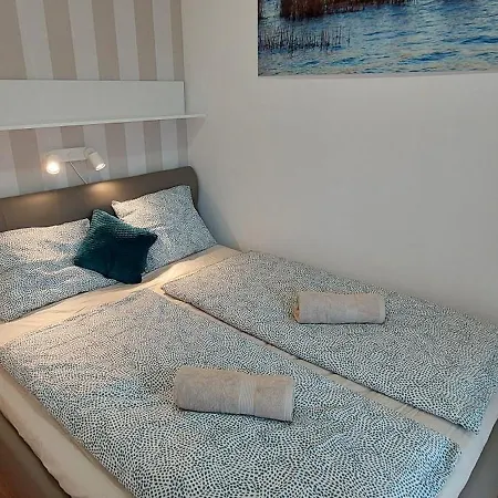 Club 218 Wellness Sunset Gold Apartman *