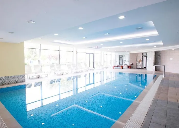 Club 218 Wellness Sunset Gold