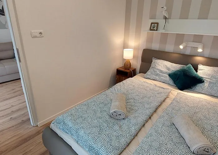 Club 218 Wellness Sunset Gold Apartman *